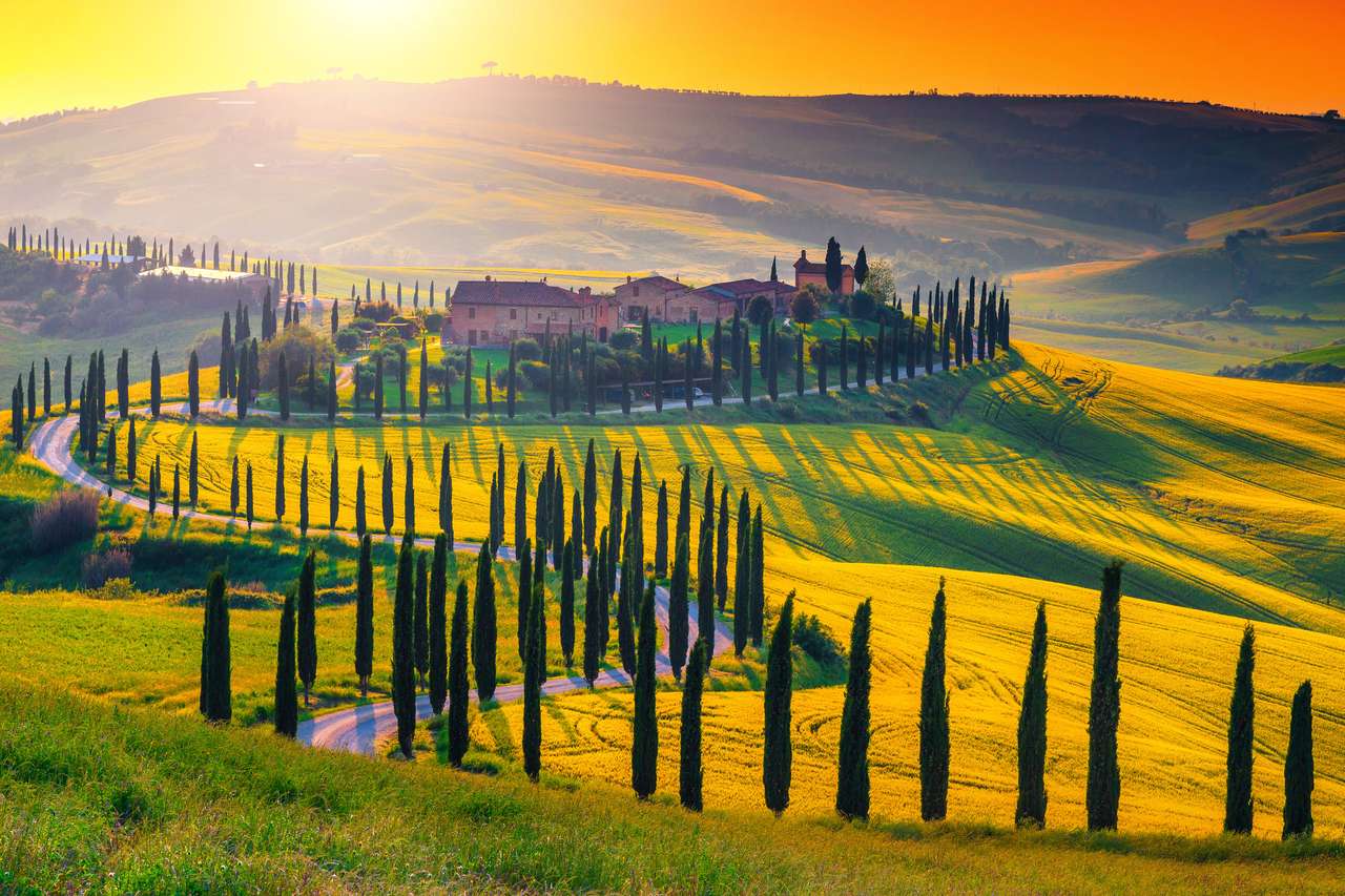 Tuscany stone houses on the hill online puzzle