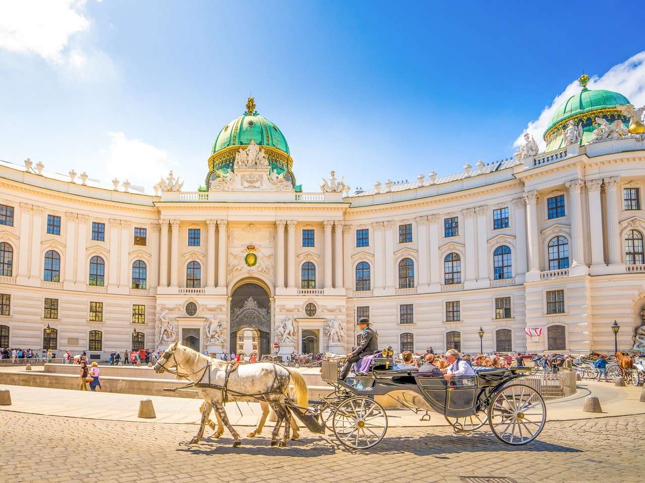 Хофбург - виенската резиденция на владетелите на Австрия онлайн пъзел