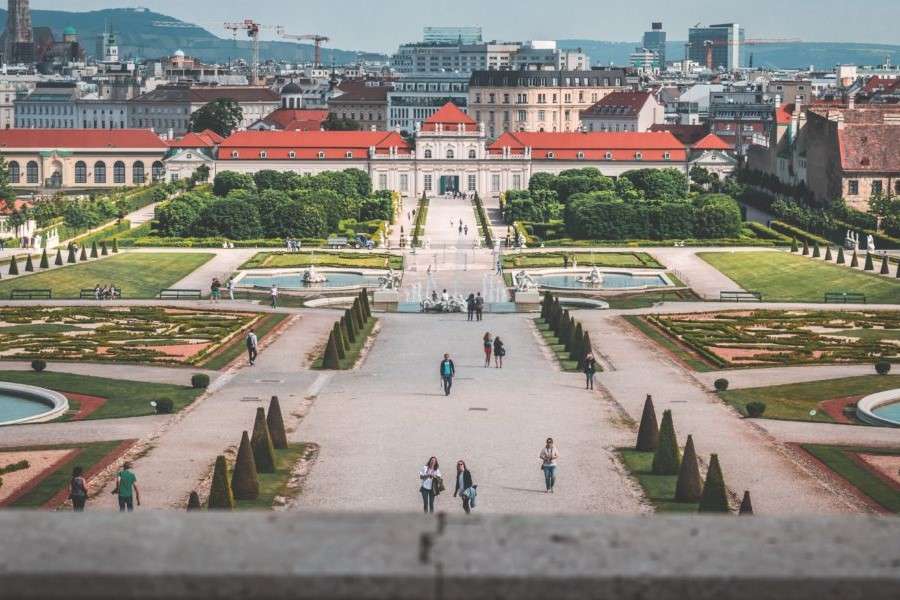 Панорама Вены, дворец Бельведер онлайн-пазл