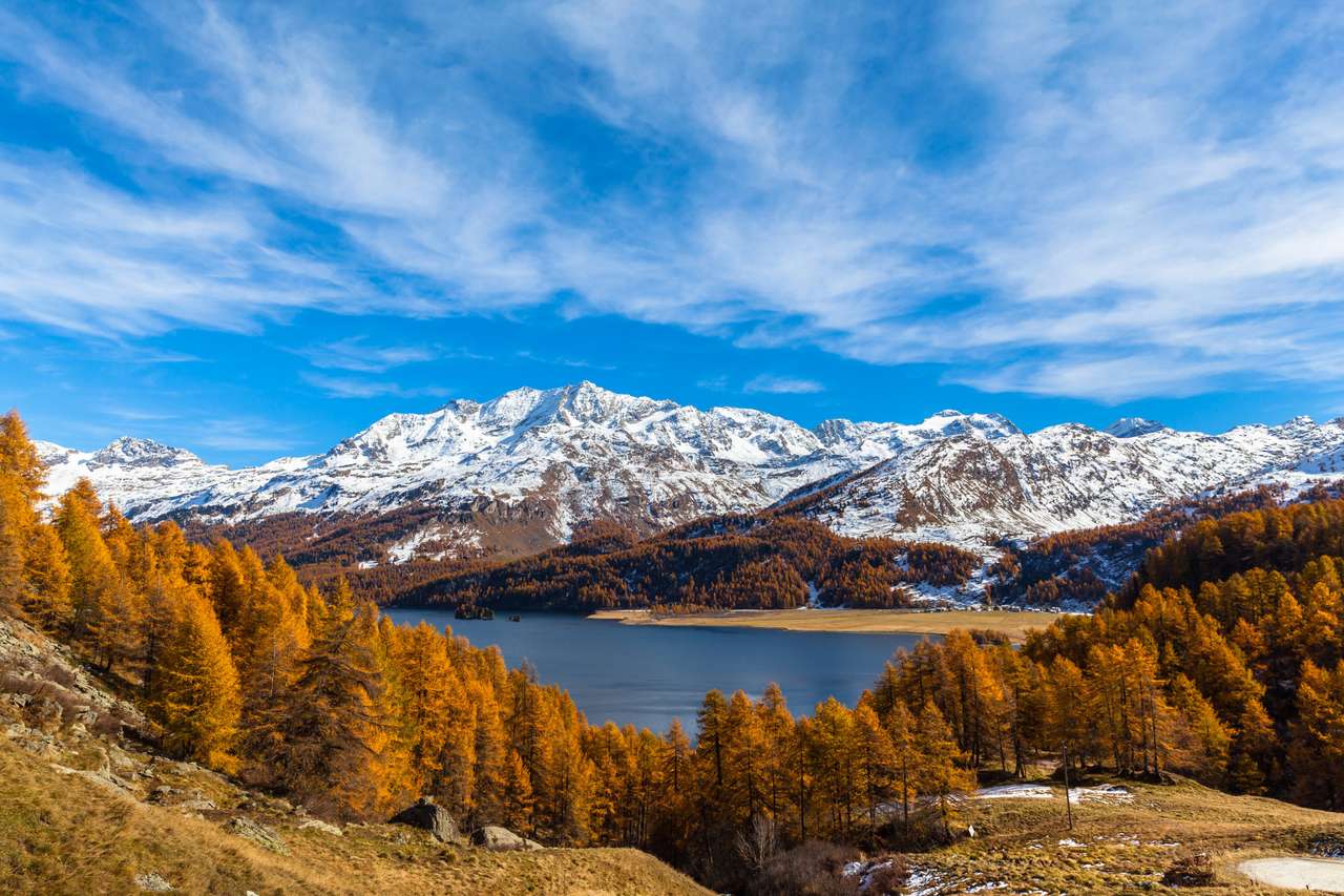 Prachtig uitzicht op het Sils-meer in Oberengadin online puzzel