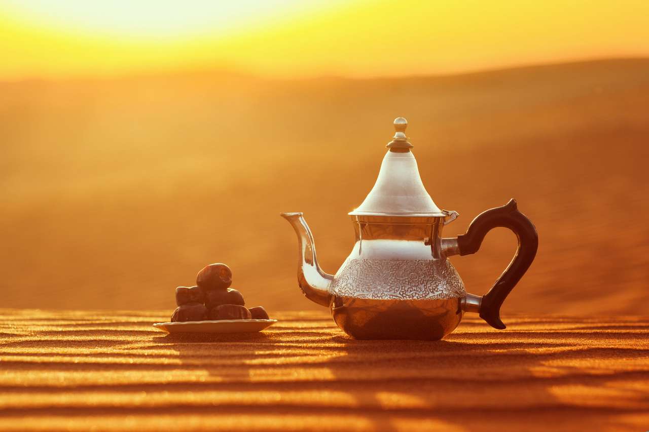 ceainic arabesc și curmale jigsaw puzzle online