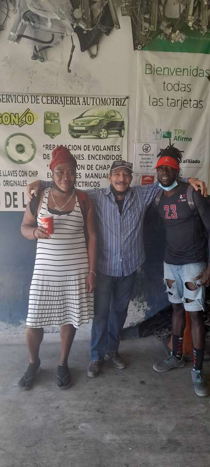 Nicaraguani in visita in Messico puzzle online