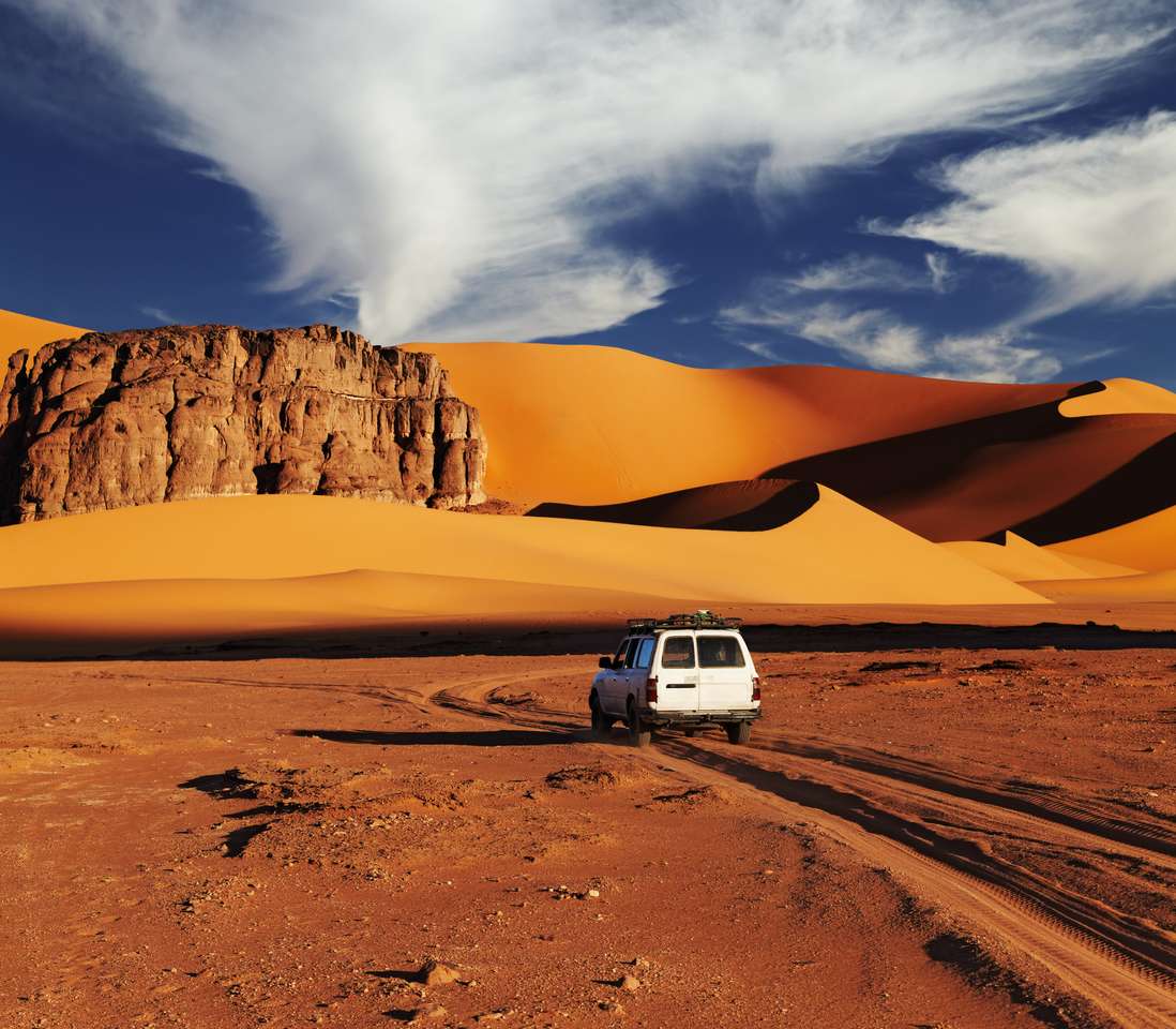 Дорога в пустыне Сахара, Тадрарт, Алжир онлайн-пазл