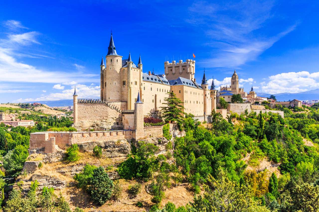 Segovia, Spanien. Alcazar i Segovia. Castilla y Leon. Pussel online