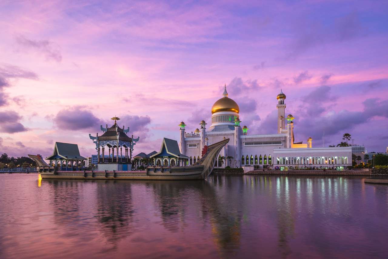 Mosquée Omar Ali Saifuddien à Bandar Seri Begawan, Brunei puzzle en ligne