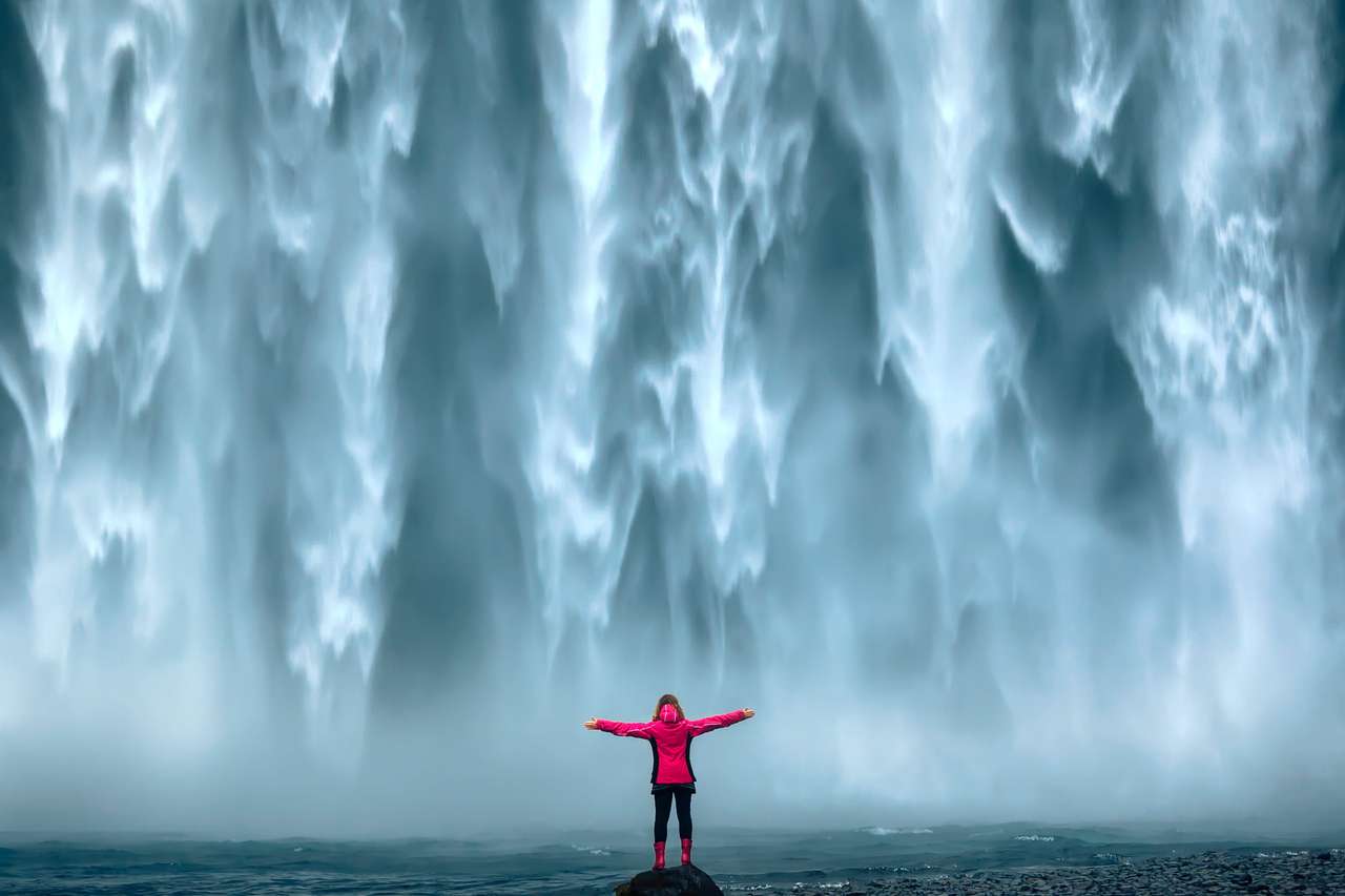 アイスランドの滝 ジグソーパズルオンライン