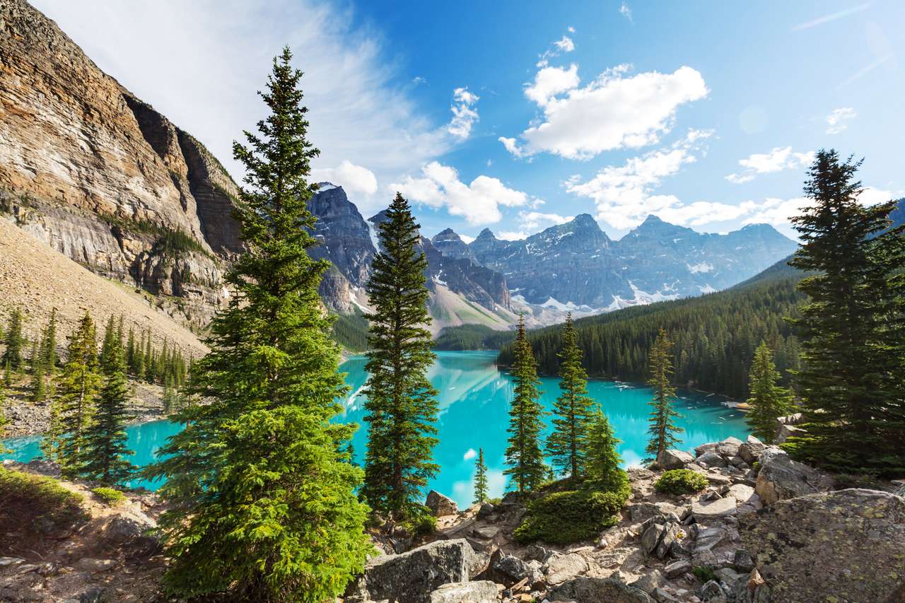 Озеро Морейн, Канада пазл онлайн