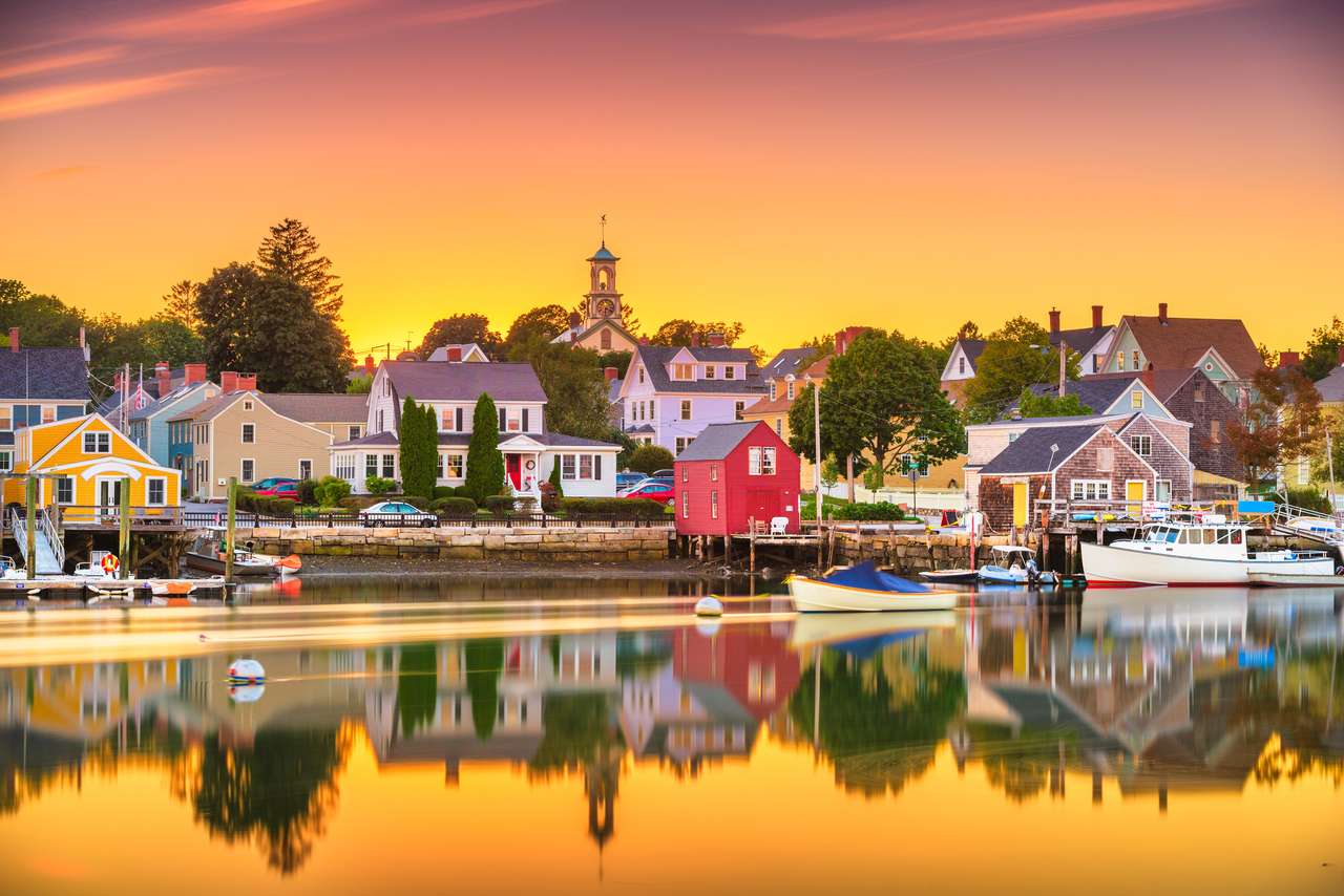 Portsmouth, New Hampshire, USA stadsbild i skymningen. pussel på nätet