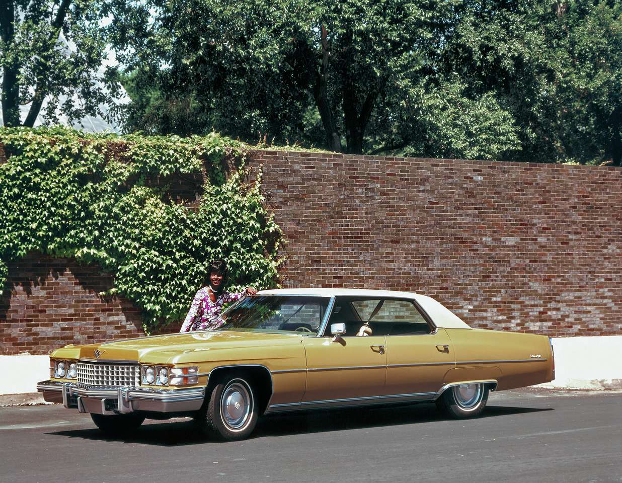 1974-es Cadillac Sedan de Ville kirakós online