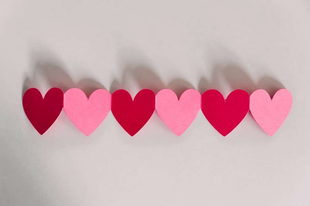 rózsaszín szív művészet kirakós online