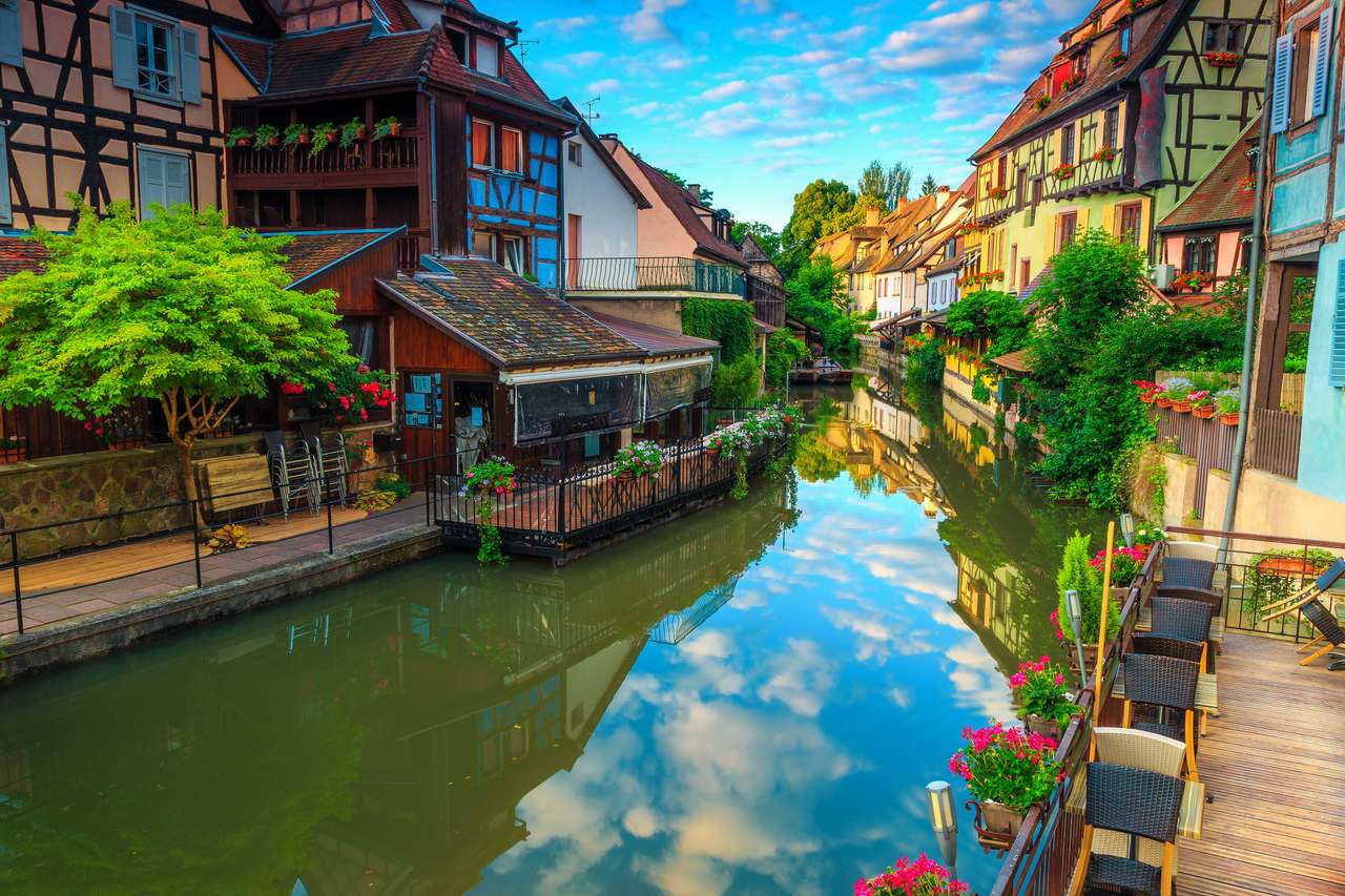 Französische Häuser am Ufer der Lauch Puzzlespiel online