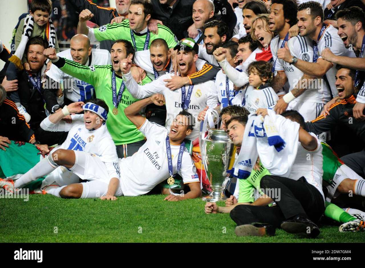 Отбор Реал Мадрид 2012 онлайн пъзел
