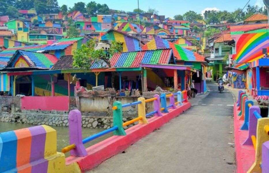 Rainbow Village in Indonesië #1 legpuzzel online