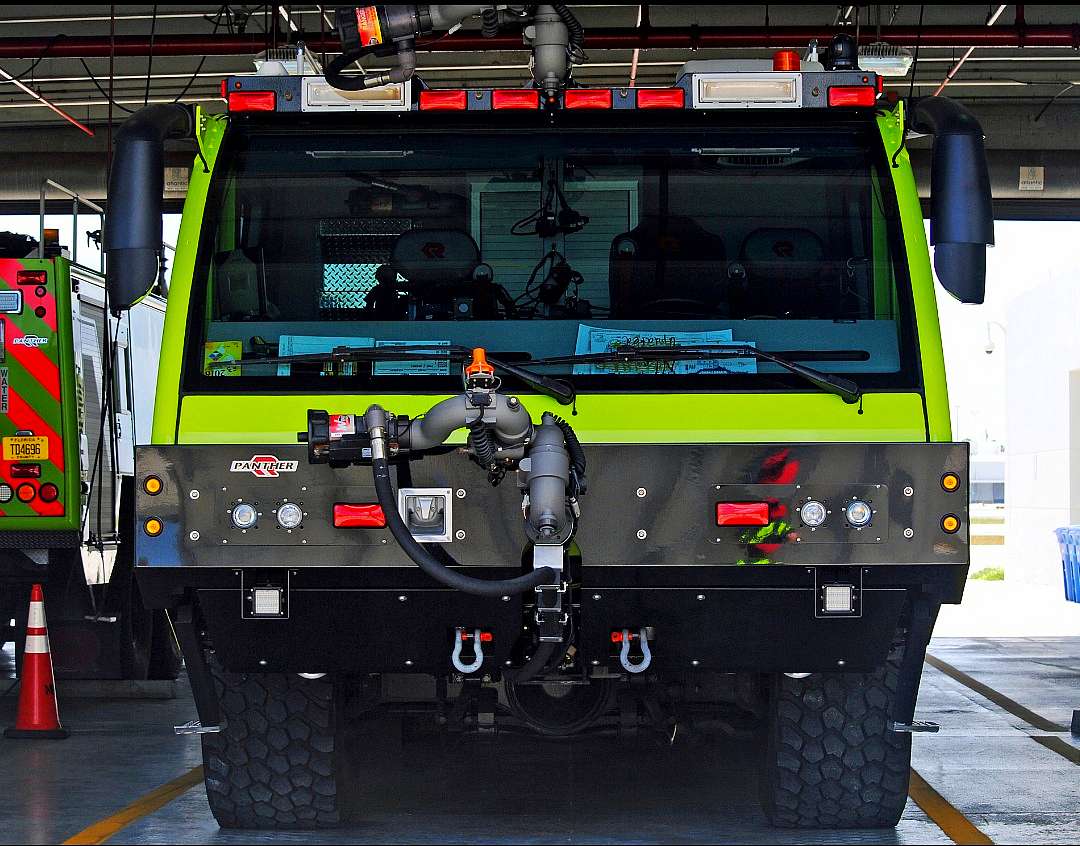 caminhão de bombeiros amarelo limão quebra-cabeças online