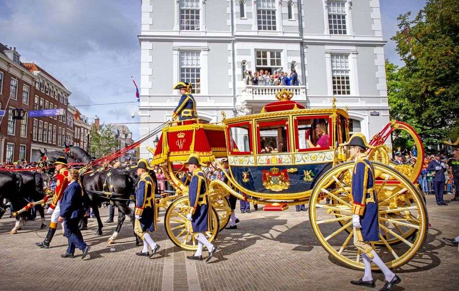 Gold carriage in Holland #1 jigsaw puzzle online