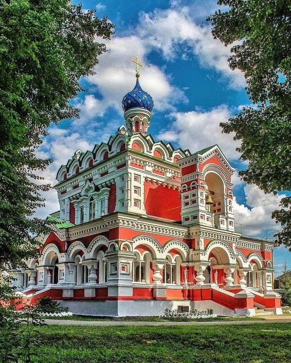 Старогиловская Рязанская церковь в России №8 пазл онлайн