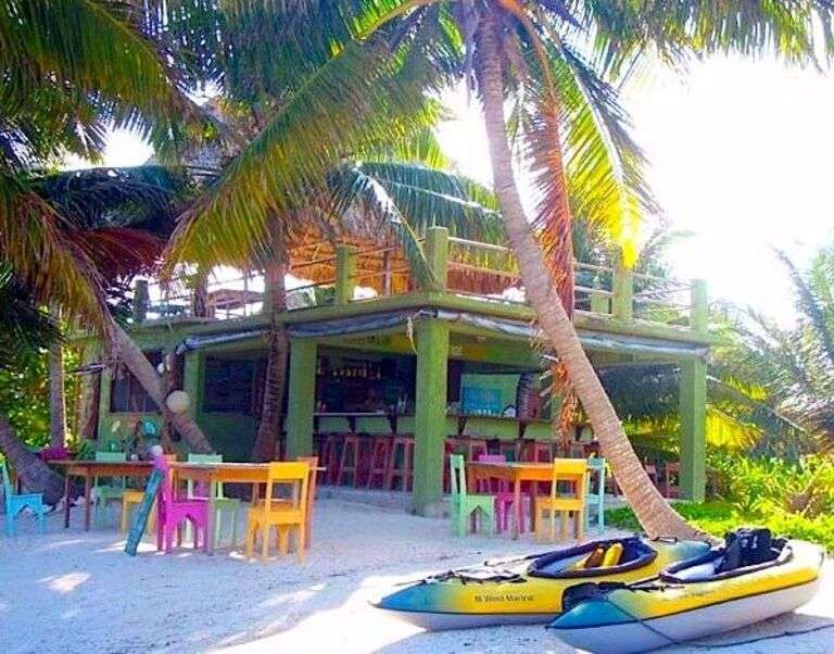 Ресторант до плажа онлайн пъзел