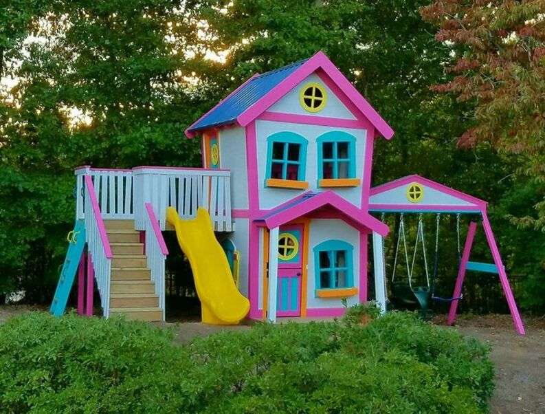 Playhouse for girls #3 online puzzle