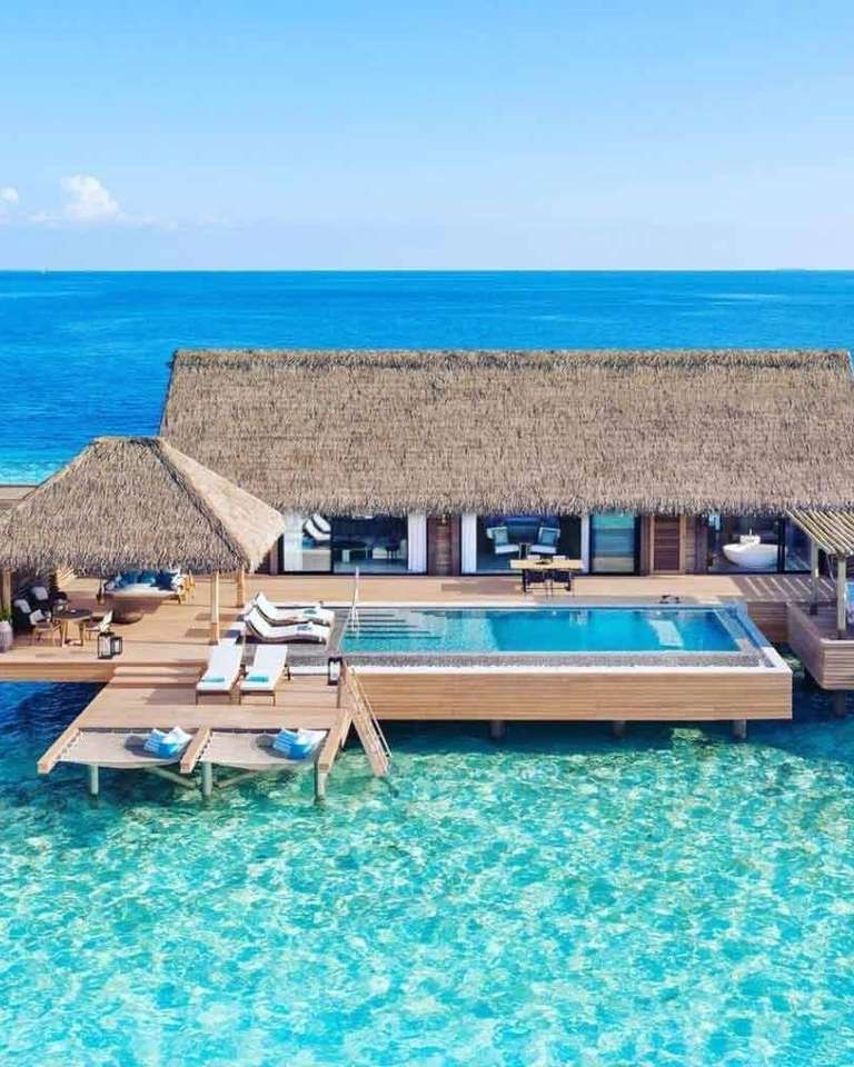 Hotell vid vattnet på Maldiverna Pussel online