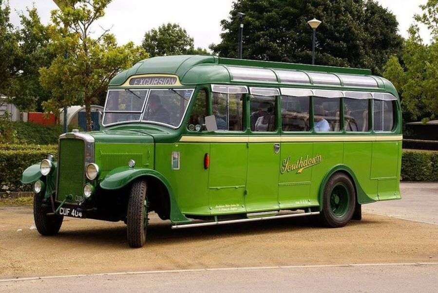 Bus antiguo Leyland Club Año 1936 #3 rompecabezas en línea
