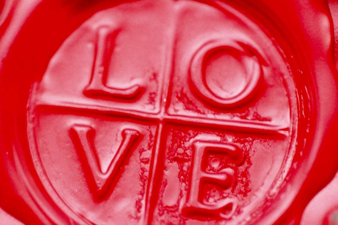 embosovaný dekor LOVE skládačky online