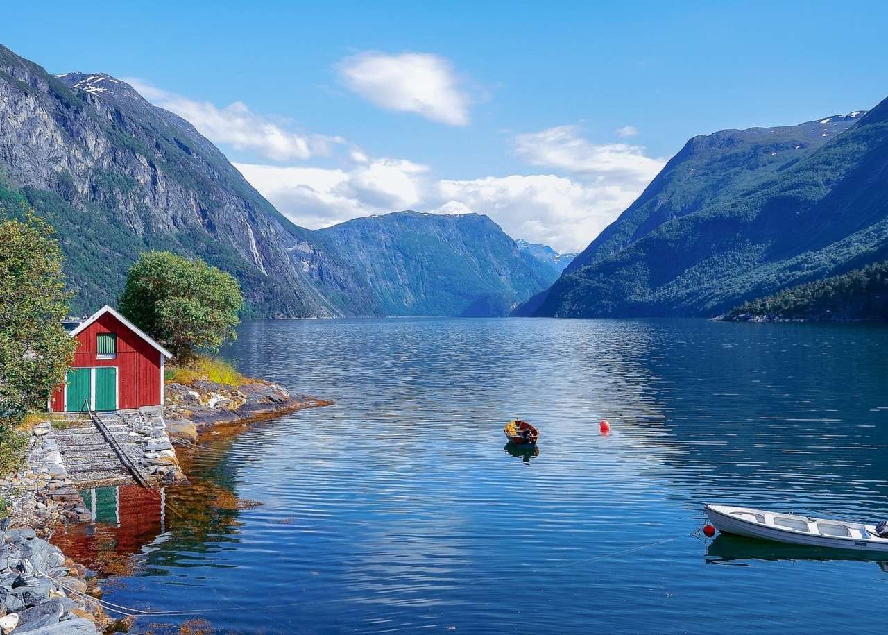 Über den norwegischen Fjord Online-Puzzle