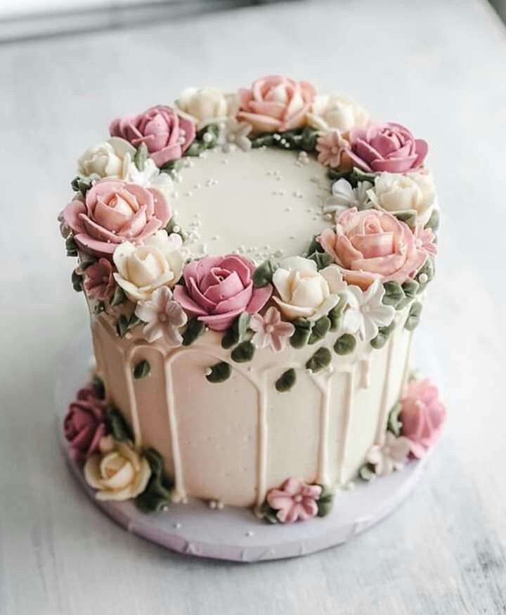 Tårta med rosor pussel på nätet