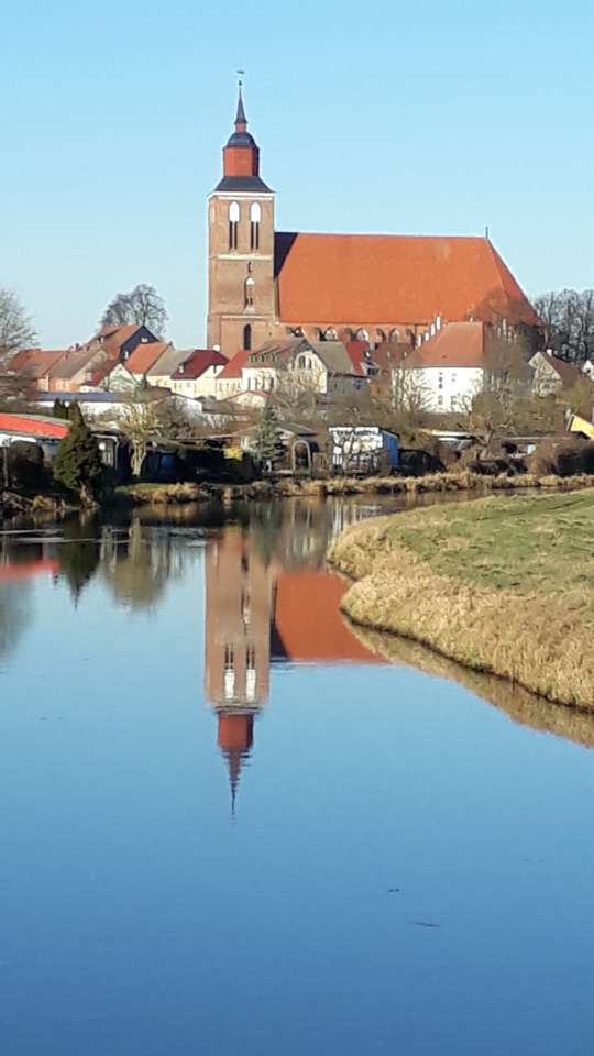 Église d'Altenteptow puzzle en ligne