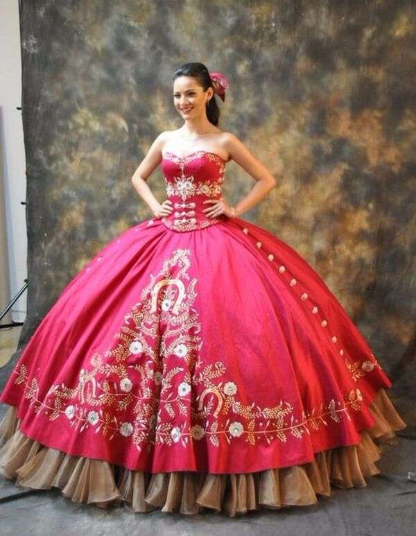 Κορίτσι με φόρεμα quinceañera - Mexico (1) #12 online παζλ