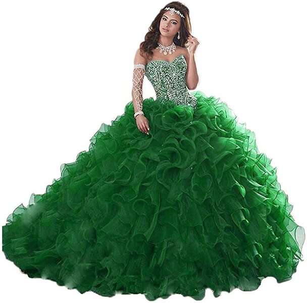 Girl with quinceañera dress #17 online puzzle