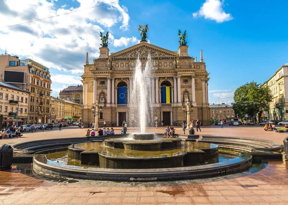 Lviv - een stad in Oekraïne legpuzzel online