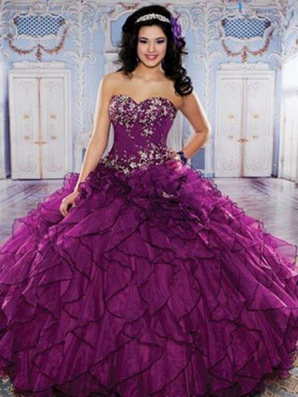 Κορίτσι με φόρεμα quinceañera #25 παζλ online