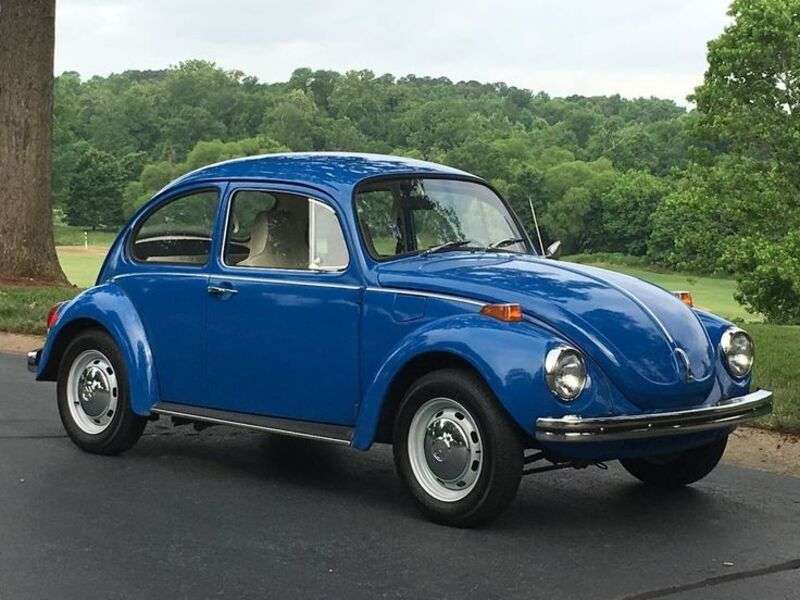 Автомобил Volkswagen Beetle 1972 година онлайн пъзел