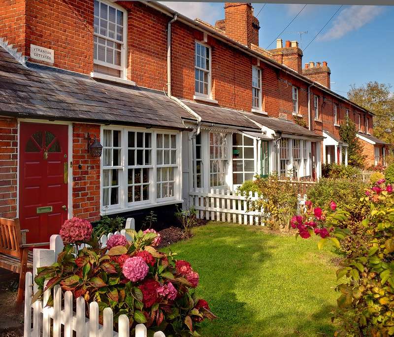 English houses jigsaw puzzle online