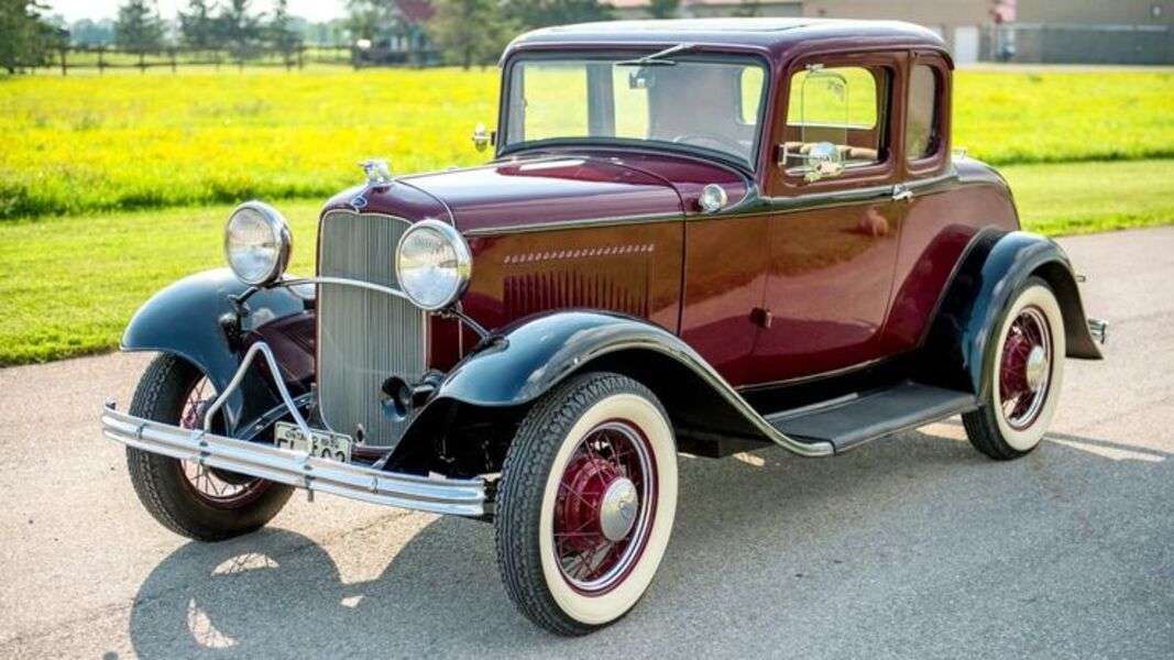 Bil Ford Model B Coupe 45 år 1932 Pussel online