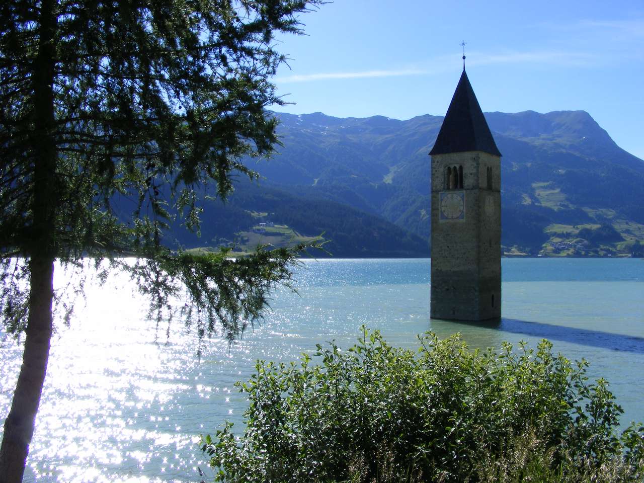 Resia lake jigsaw puzzle online
