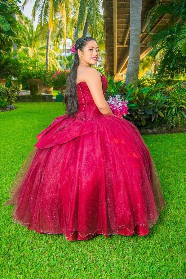 Κορίτσι με φόρεμα quinceanera Louis XV (9) #53 online παζλ