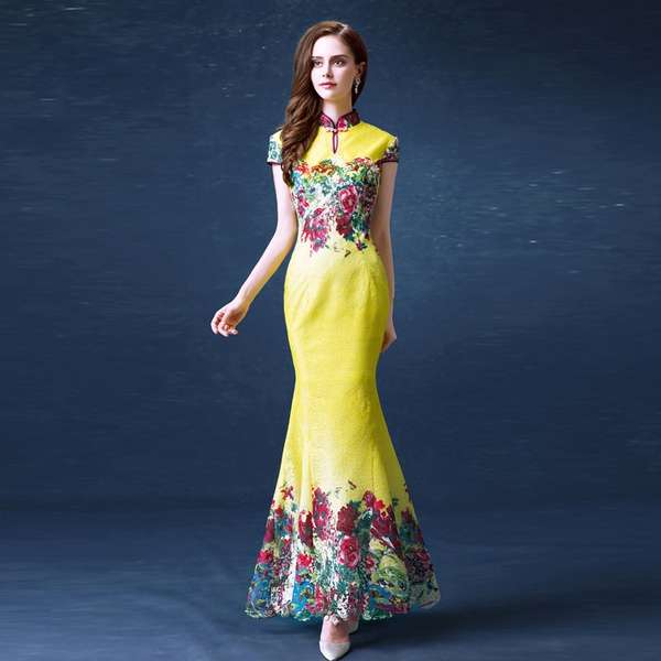 Леди в модном китайском платье Cheongsam № 23 онлайн-пазл