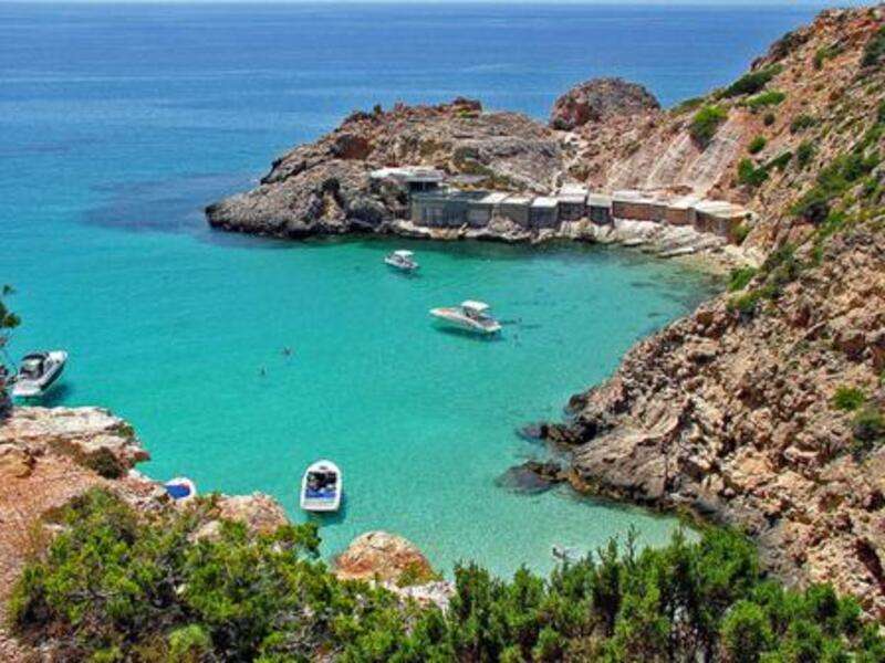 Uitzicht op zee op Ibiza, Spanje #1 online puzzel
