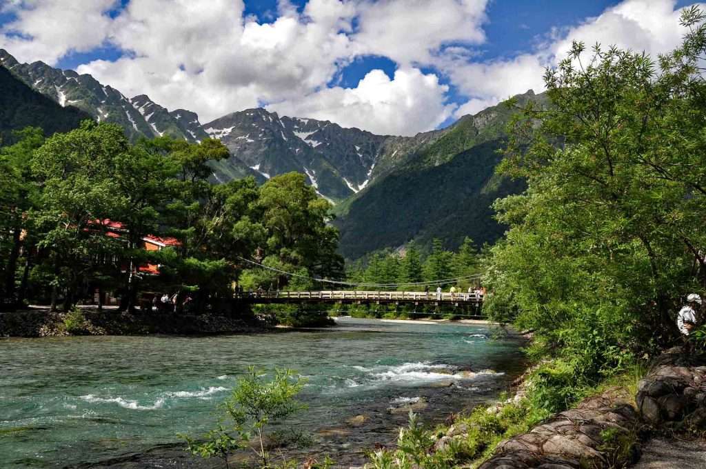 Ποτάμι και βουνό στην Ιαπωνία online παζλ