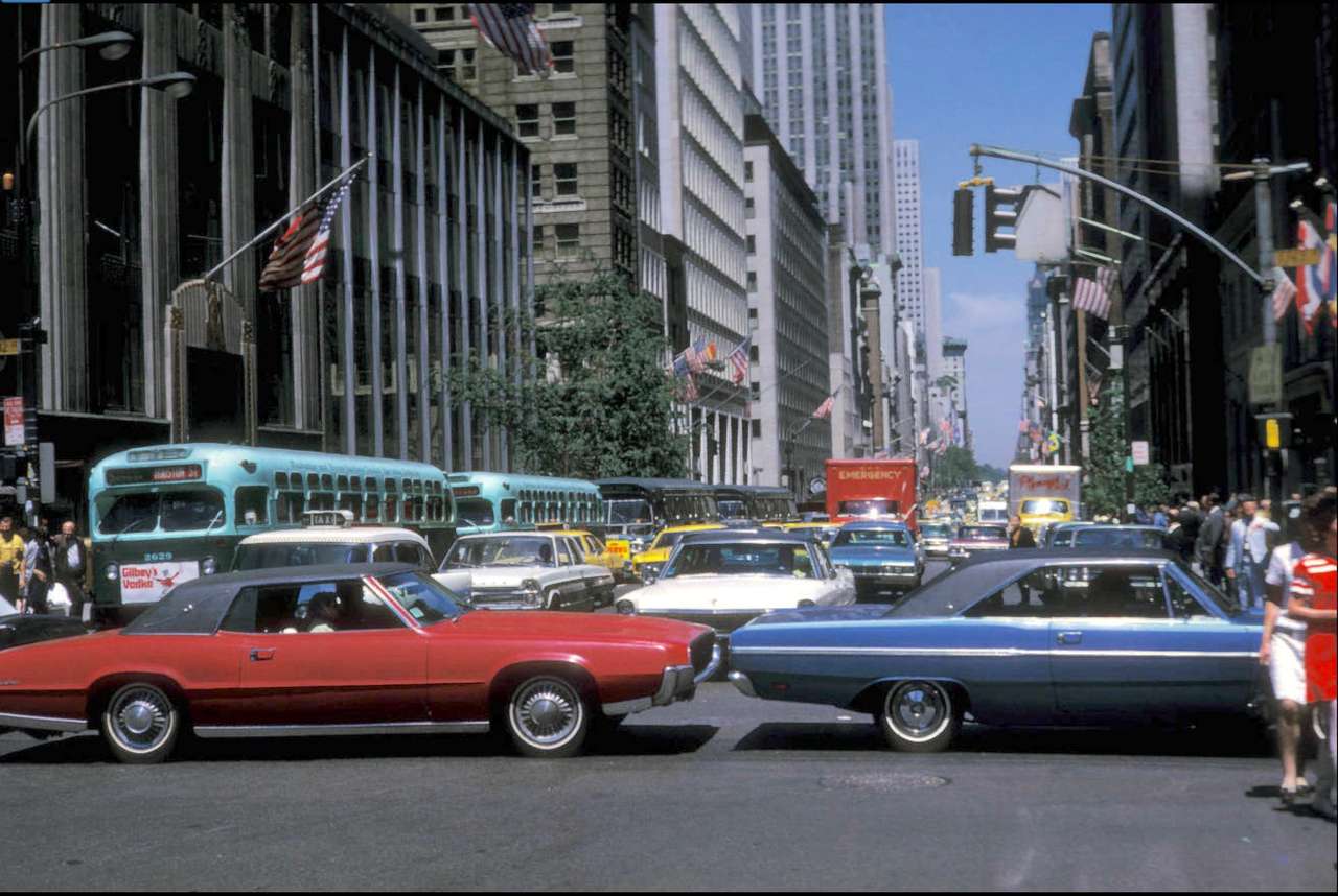 Движение в Нью-Йорке, 1968 год. пазл онлайн
