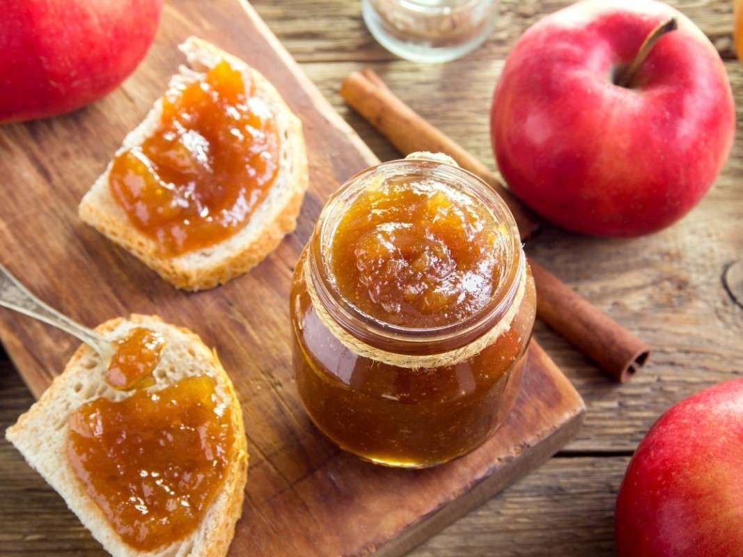 Jam from apples jigsaw puzzle online