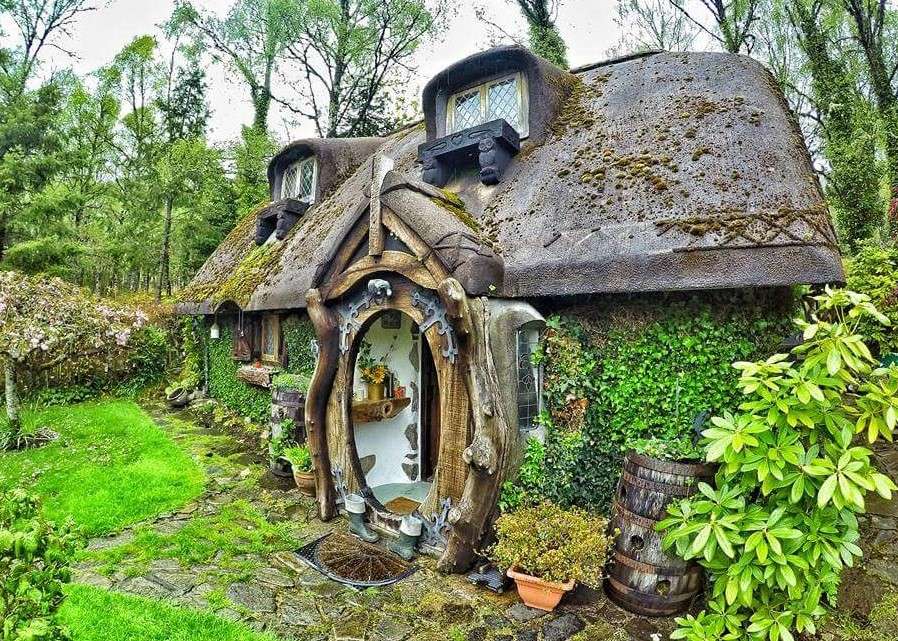 Het Hobbit-huisje. Nieuw-Zeeland legpuzzel online