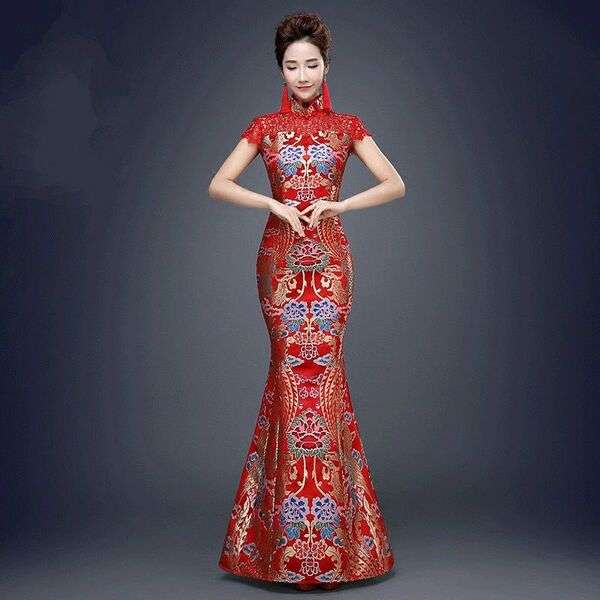 Dam med kinesisk Cheongsam-modeklänning #45 pussel på nätet