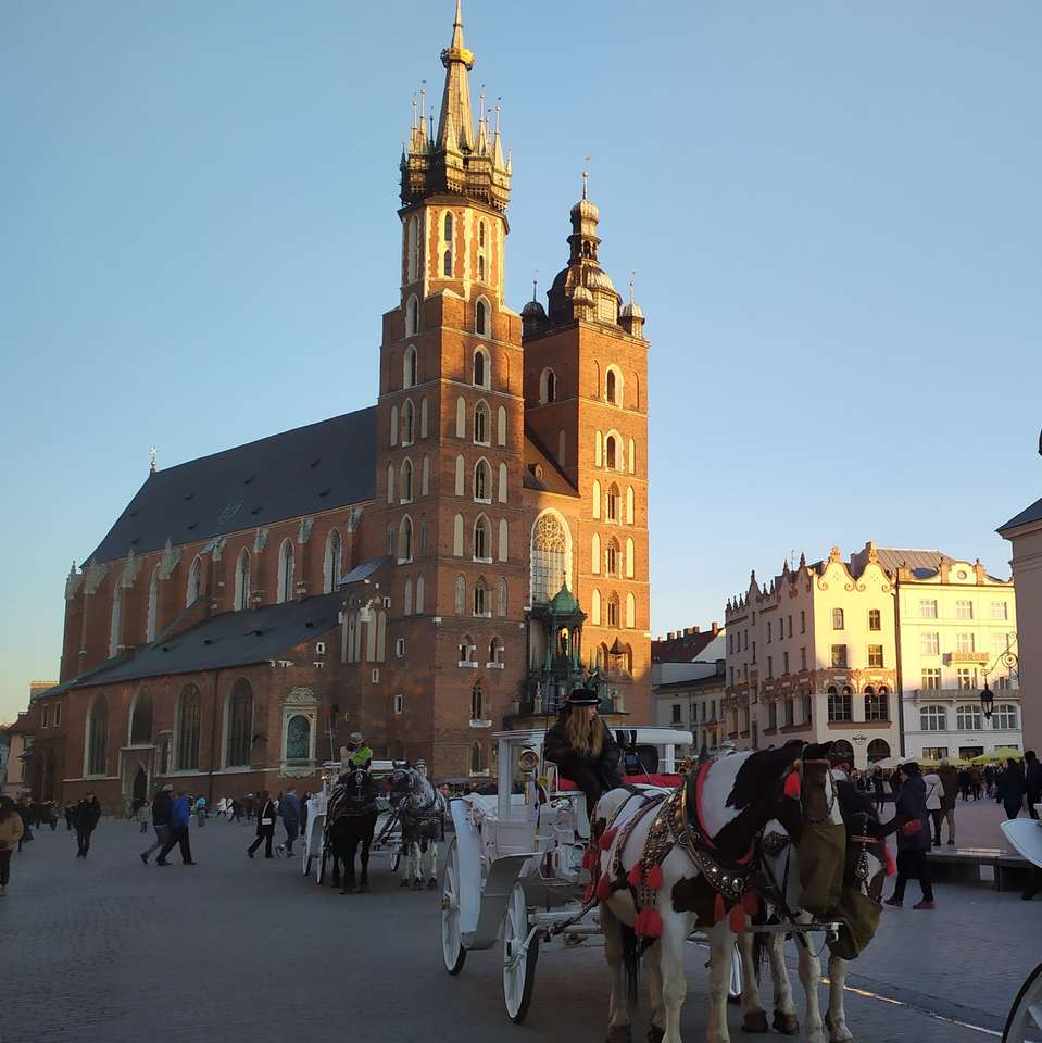 Церковь Святой Марии в Кракове пазл онлайн