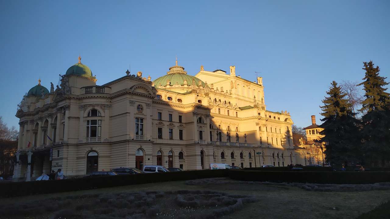 Theater of Słowacki in Krakow jigsaw puzzle online
