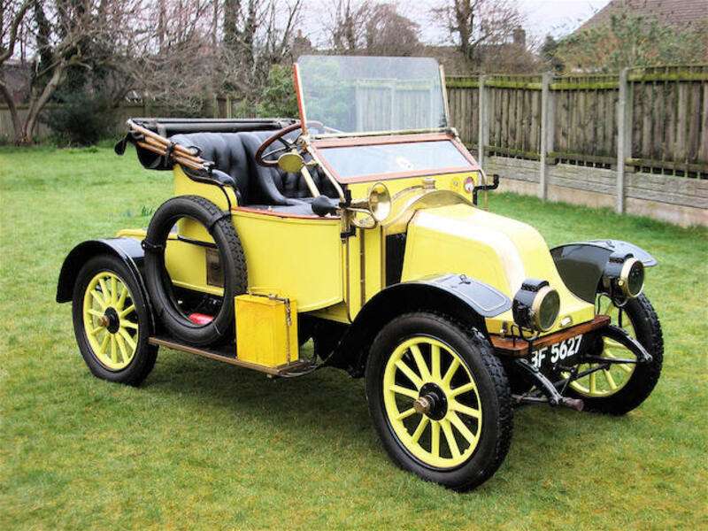 Автомобиль Renault AX Two Seater 1911 года выпуска пазл онлайн