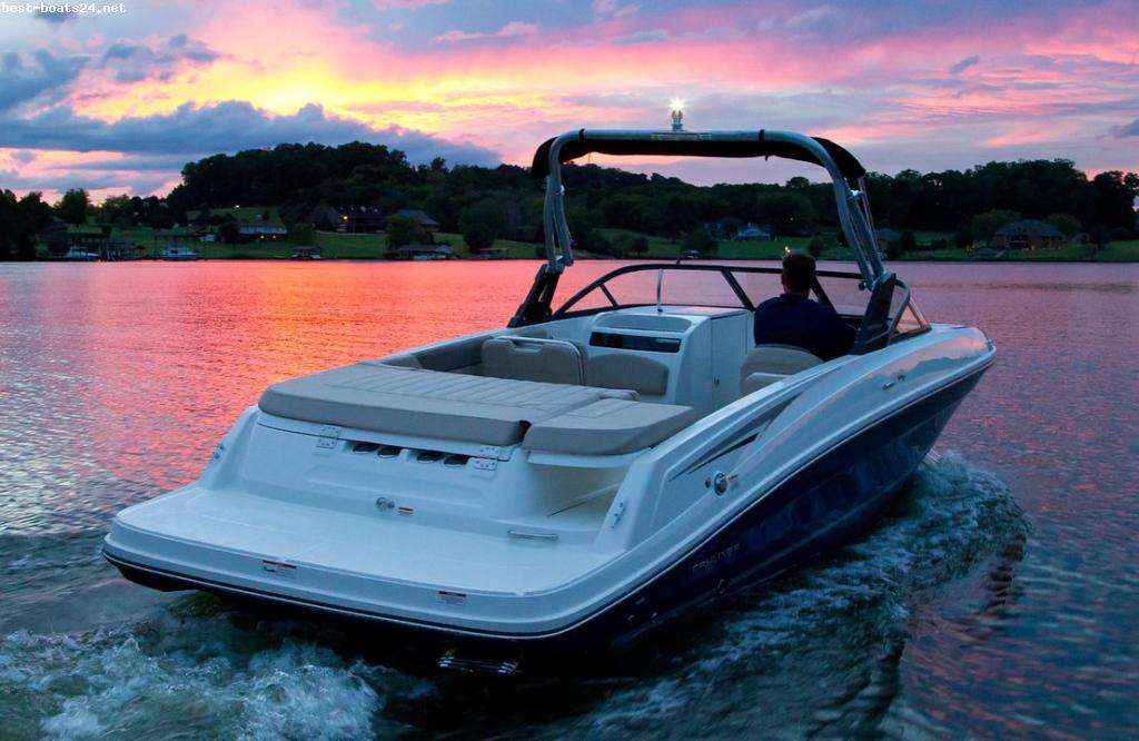 Motorboot bei Sonnenuntergang Online-Puzzle