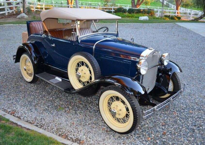 1930-as évjáratú Ford A Roadster típusú autó online puzzle