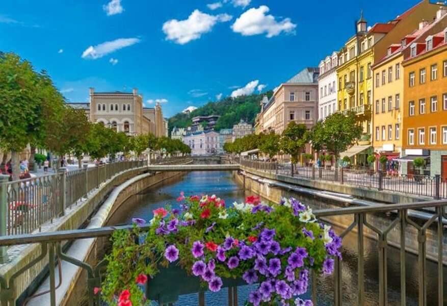 Karlovy Vary stad in Tsjechoslowakije #1 legpuzzel online